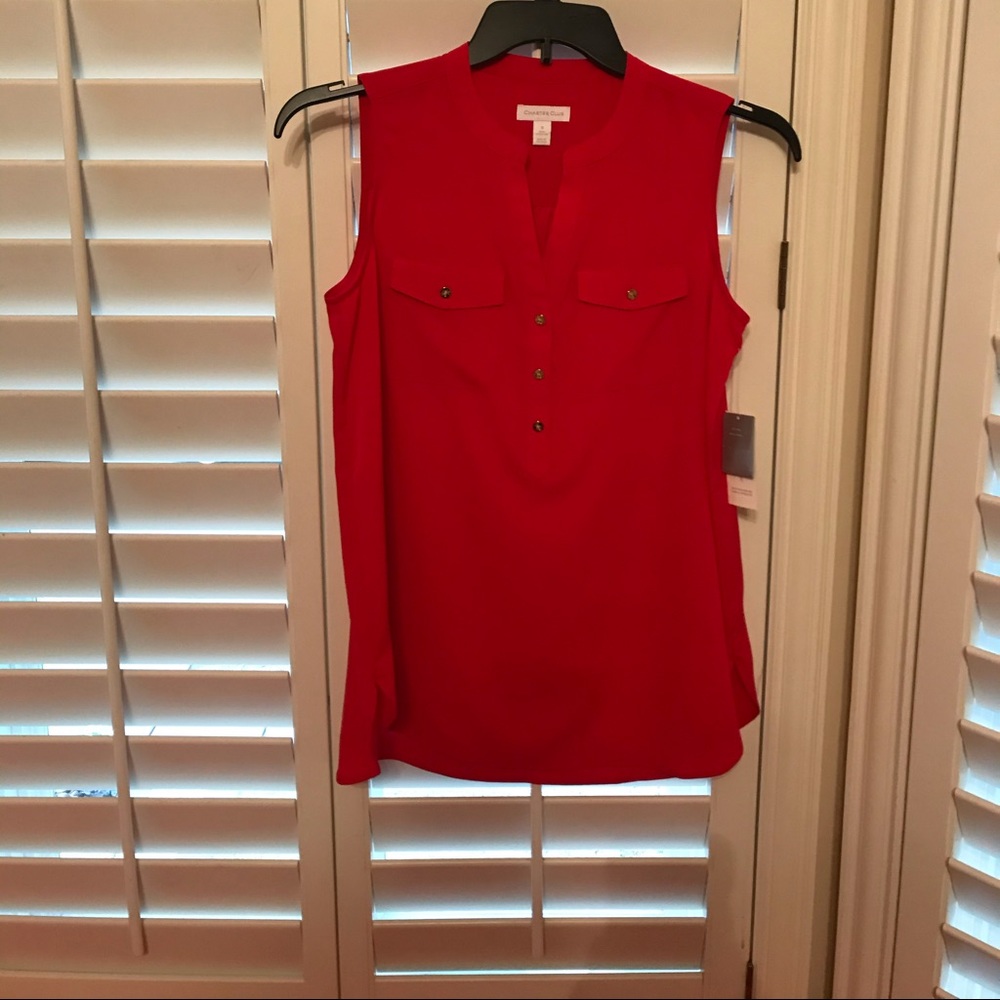 Sleeveless button down top